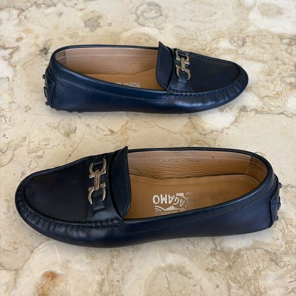 Salvatore Ferragamo Leather Driver with Gancini Ornament - Picture 5 of 16